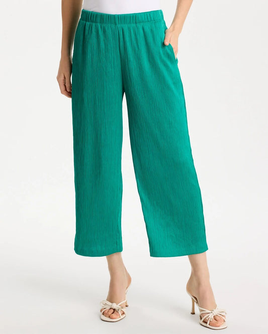 Chico's Petite Travelers™ Crinkle Textured Crop Pants